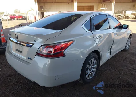 2014 Nissan Altima 2.5/2.5 S/2.5 Sl/2.5 Sv z USA, uszkodzony, nr VIN 1N4AL3AP6EC415750